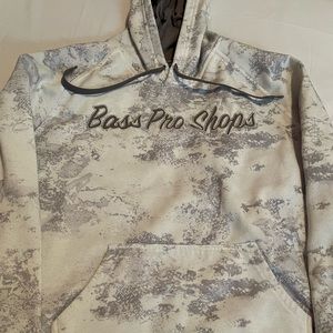 bass pro shop hoodie